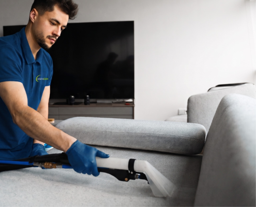 Higienização profissional de sofás e estofados Renova Clean